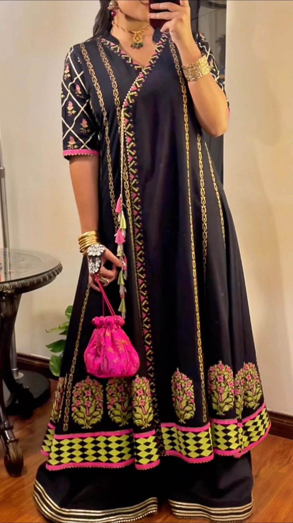 Noir Angrakha