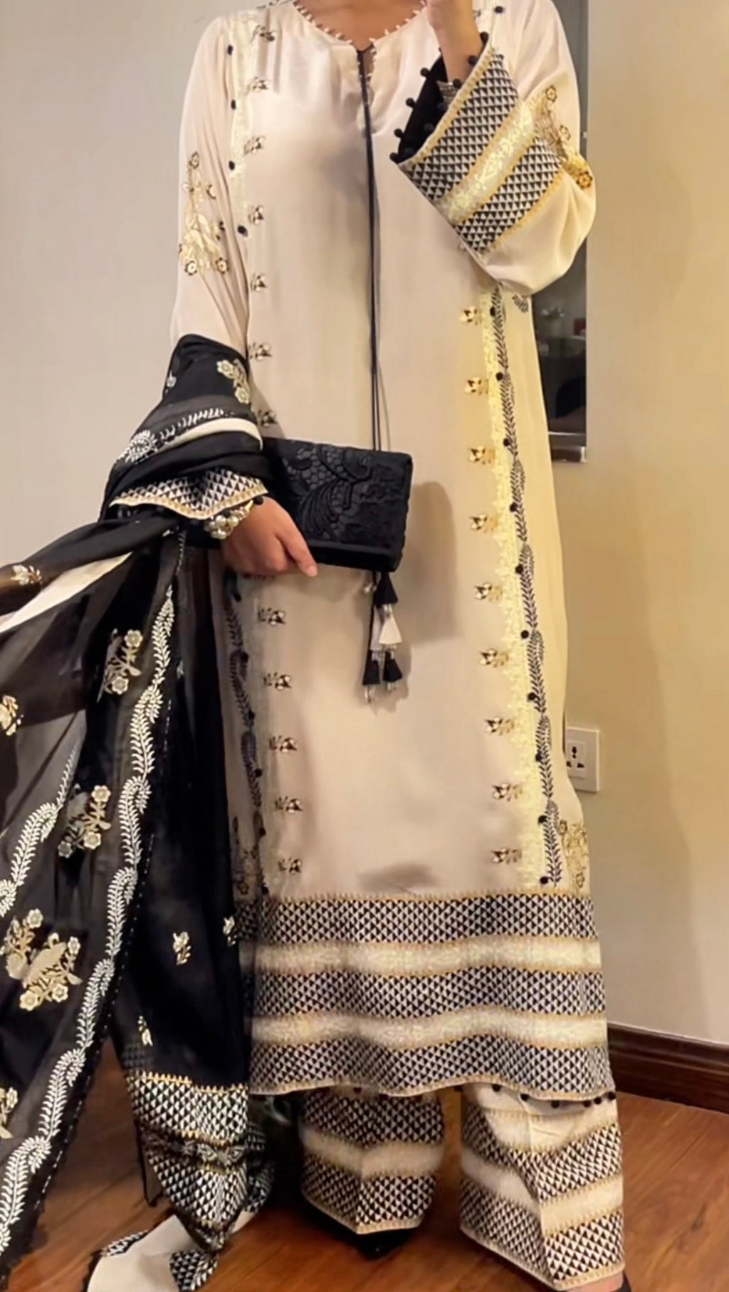 Zeenat Set