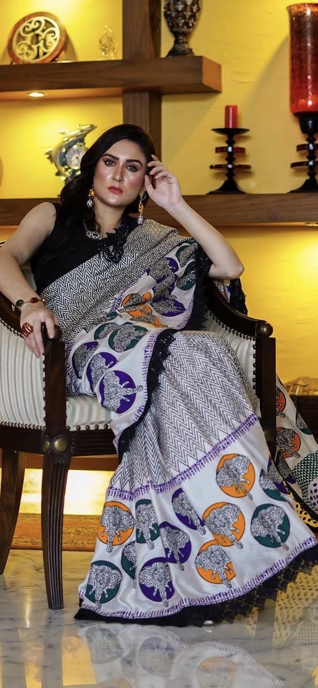 Black Saree - Image 2